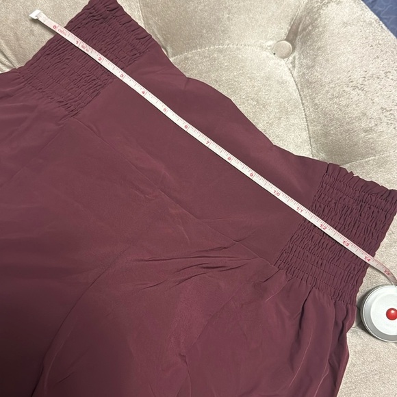 Halara breezeful flowy, wide leg pants in gorgeous burgundy color, medium, new - Picture 10 of 11